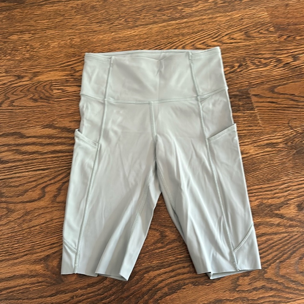 Blue Lululemon Fast Free Short 10” with pockets, size 4, very good condition